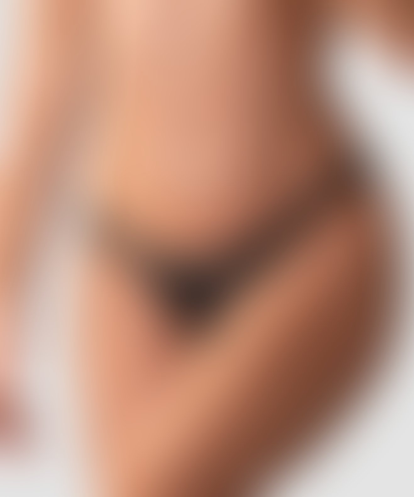 Obsessive 828-THC-1 tanga s otvorem