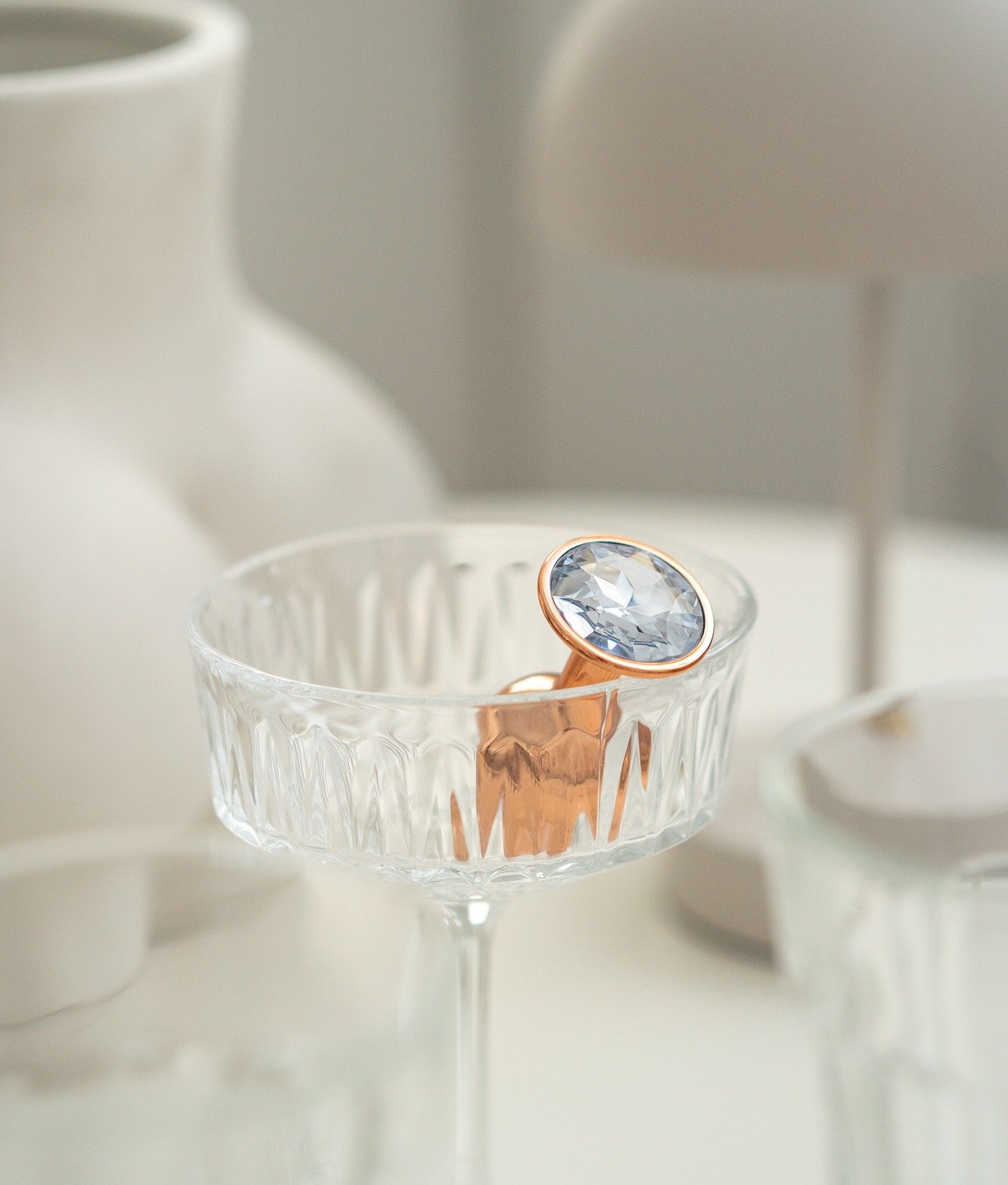 N69 Gaia aluminiowy korek ozdobny z kryształkiem przezroczystym S