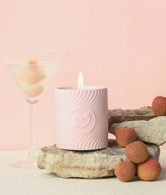 Highonlove Pink Svíčka na masáž Lychee Martini