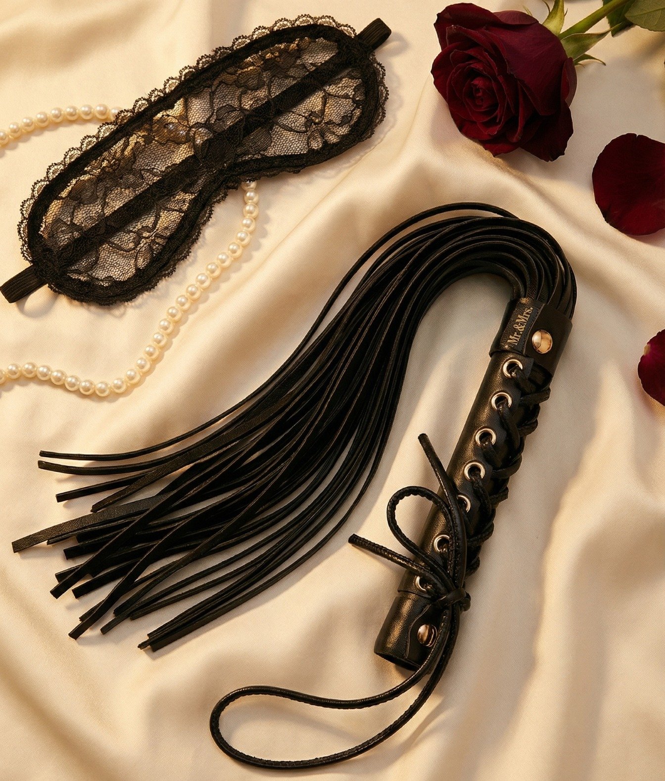 Mr. & Mrs. Flogger kostiumowy pleciony czarny