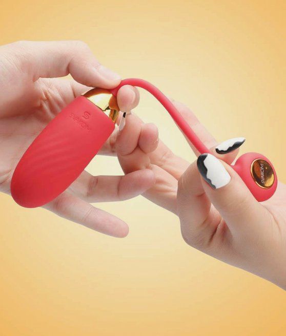 Svakom Ella Vibrating Egg Red