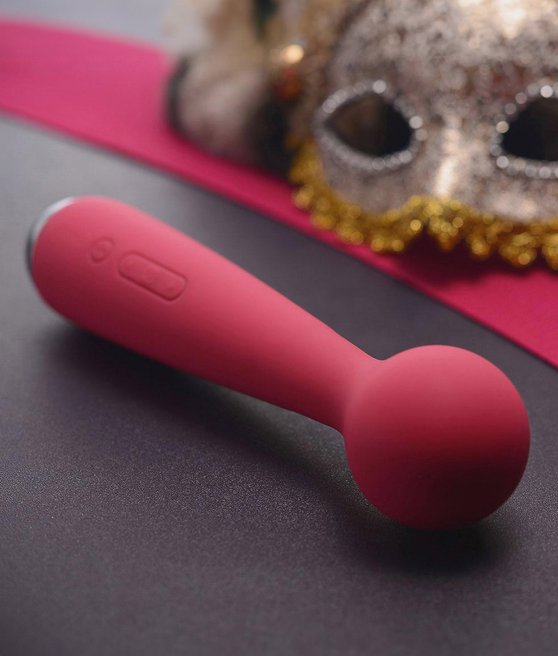 Svakom Emma Mini Wand Massager Plum Red